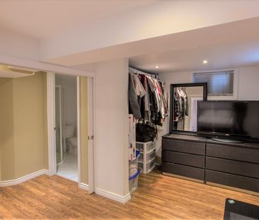 380 Nelson St. Lower Unit - Photo 4