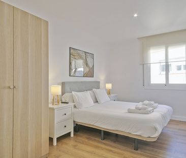 Carrer de Caballero - Photo 4
