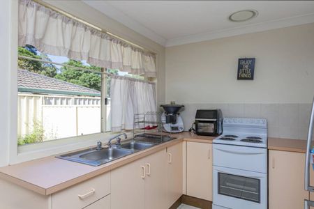 QUIET CUL-DE-SAC LOCATION! - Photo 3