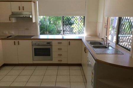 Spacious Home in Popular Willow Gardens - Photo 2