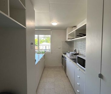 Twin Room - Photo 3