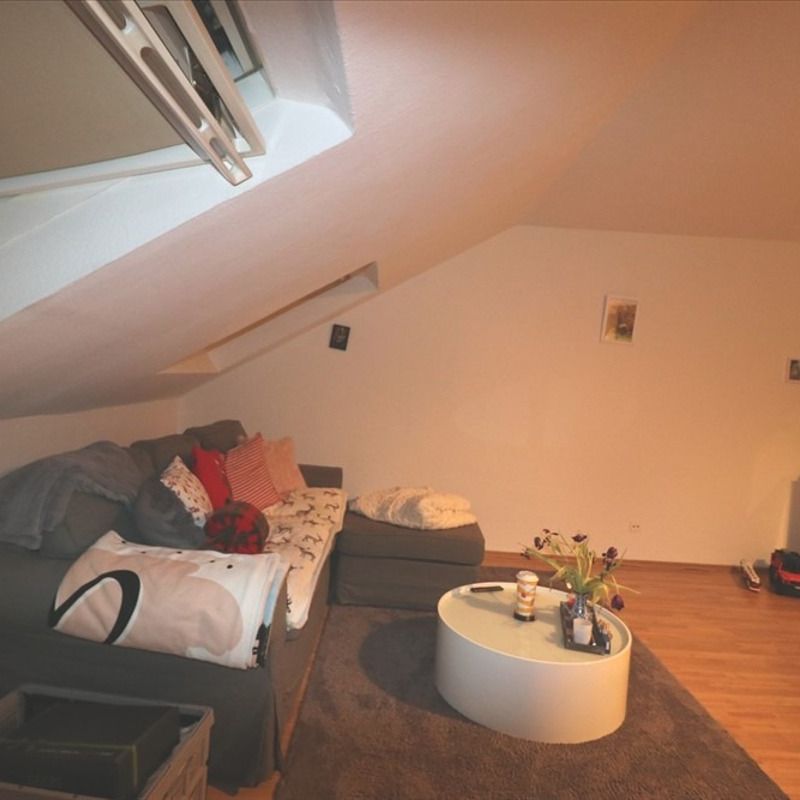 * SCHUCKELIGES NEST FUER SINGLES IN ST. TÖNIS! 1-ZIMMER Mansarden-Apartment, Kornstr. * - Foto 1