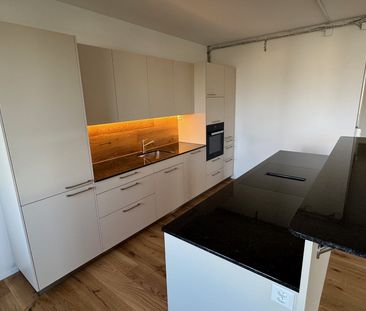 4.5 Zimmer, 206 m², 1. Stock - Photo 2