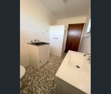 Neat & Tidy 1 bedroom unit in Small Block of Four - Photo 1