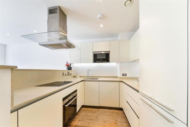 3 bedroom maisonette to rent - Photo 1