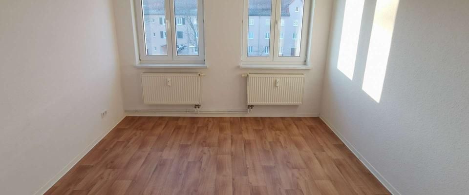 Nachgefragte großzügige 3-Raum-Wohnung mit Balkon in der beliebten Gartenstadt - Photo 1