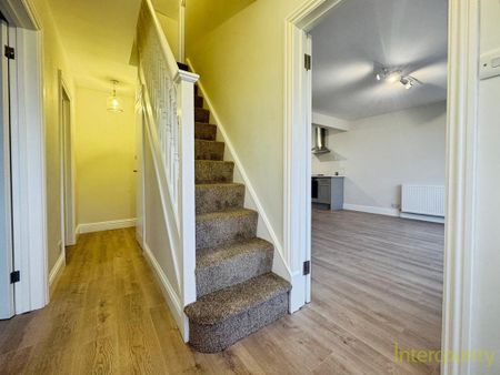 4 bedroom bungalow to rent - Photo 5