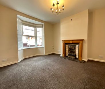 3 bedroom Mid Terraced House to let - Photo 4