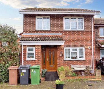 3 Bed Semi-Detached House, Waterhall Close, E17 - Photo 5