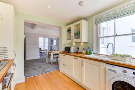 2 bedroom maisonette to rent - Photo 5