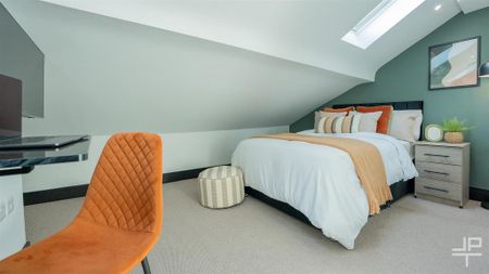 1 bedroom in a house share to rent - Photo 2