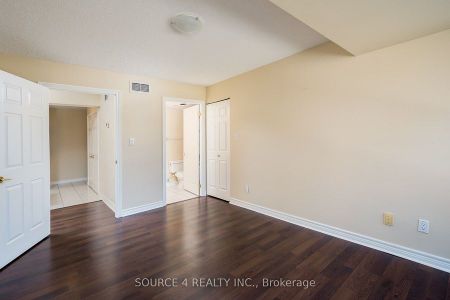 For Lease - 141 Woodbridge Avenue Unit# 211, Vaughan, Ontario - Photo 5