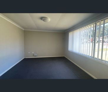 Family Home in Prime Location! - Photo 1