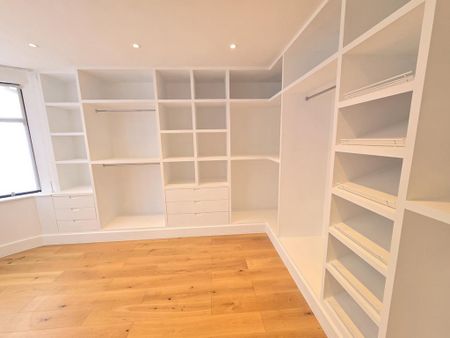 4 bedroom semi-detached house to rent - Photo 3