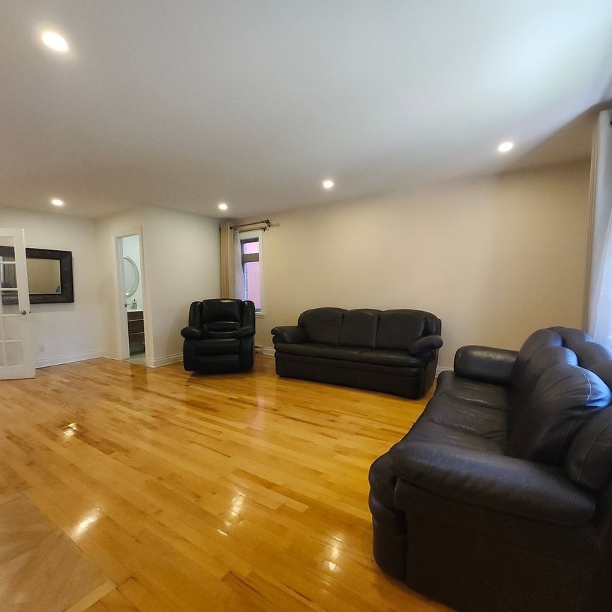 9930 Rue Paul-Comtois - Photo 1