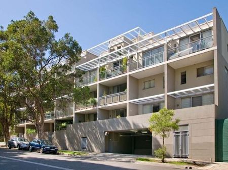 21/110 Wellington Street, Waterloo NSW 2017 - Apartment For Rent | Domain - Photo 2