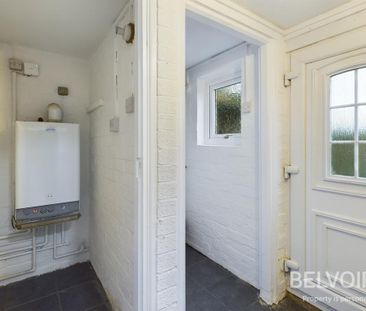 3 bedroom semi-detached house to rent - Photo 5