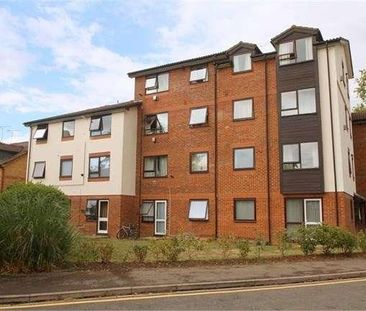 Gresham Road, Staines-upon-thames, TW18 - Photo 1
