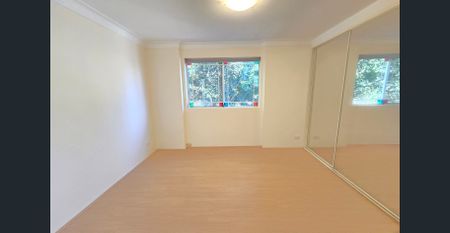 Family Friendly Double Storey Townhouse - Photo 4