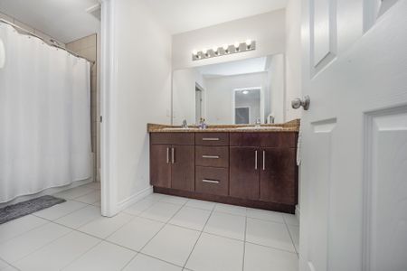 For Lease - 131 Steeplechase Way, Waterloo, Ontario - Photo 5