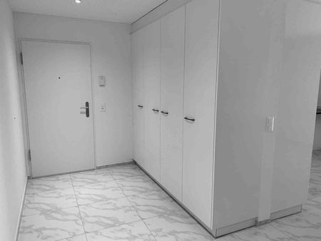 3.5 Zimmer, 90 m², 1. Stock - Foto 2