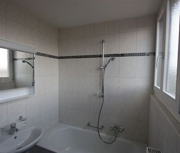 Appartement mansardé moderne, lumineux et spacieux - Photo 2