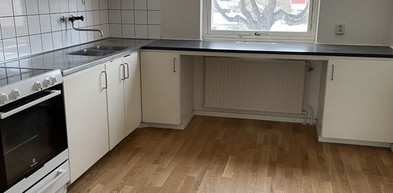 Säbyvägen 5 B - Foto 2