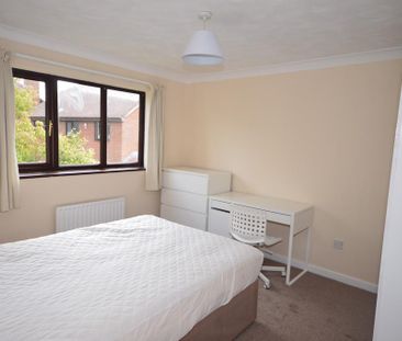 Poole Drew Close Talbot Village, BH12, Dorset - Photo 5