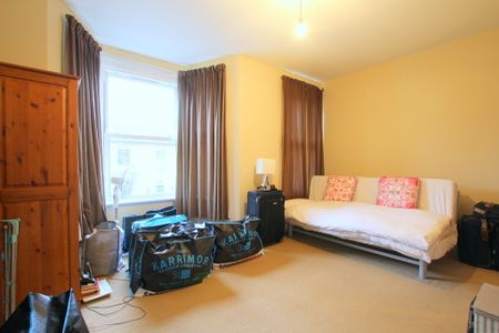 0 Bedroom Studio, Latimer Road, Wimbledon - Photo 3