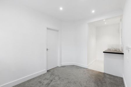 1 bedroom ground floor flat to rent - Photo 5