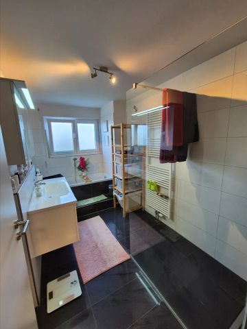 Neuwertige 4,5-Zimmer-Wohnung in ruhiger Lage – Modernes Wohnen in Böblingen - Photo 5