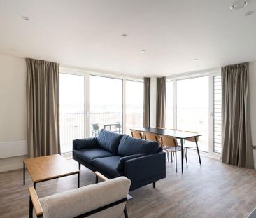 3 bedroom apartment to rent - Photo 2