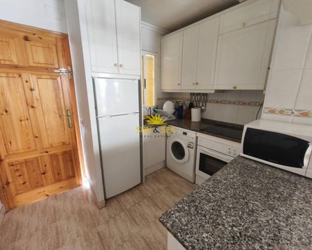 TWO-BEDROOM APARTMENT – TORREVIEJA - Photo 5