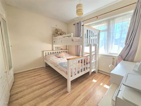 2 bedroom maisonette to rent - Photo 2