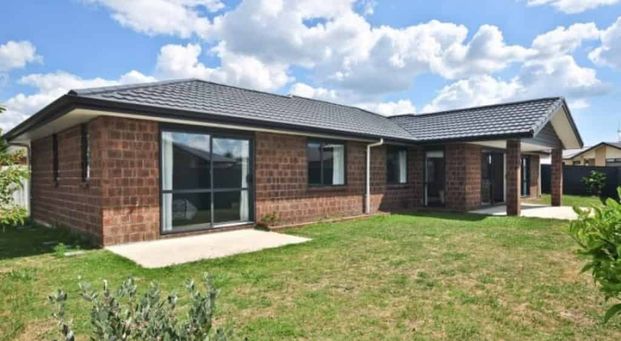 Well presented family home in Huntington - Photo 1