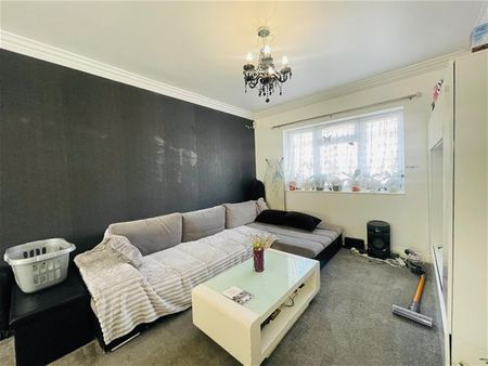 Hedgemans Road, Dagenham - Photo 2