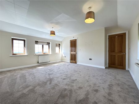 Selby Road, Garforth, Leeds, LS25 2AQ - Photo 2