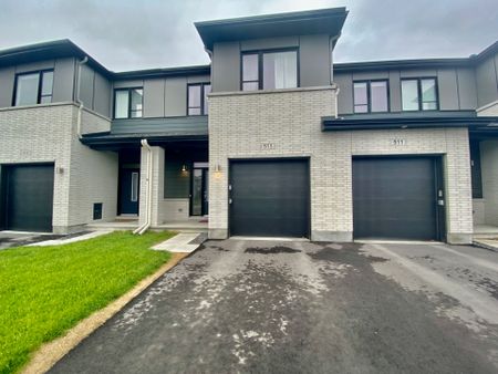 For Lease - 513 Cope Drive, Kanata, Ontario - Photo 2