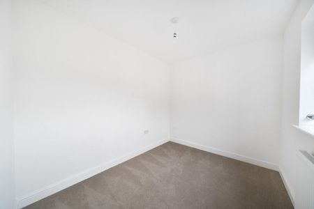 River Bank Close - Photo 5