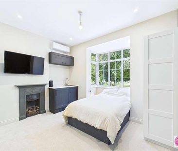 Charnwood Road, Shepshed, LE12 - Photo 1