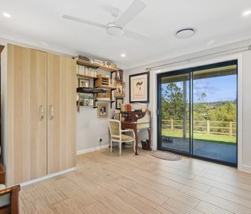 Spacious 4-Bedroom Acreage home with pool, shed and suitable for ho... - Photo 4