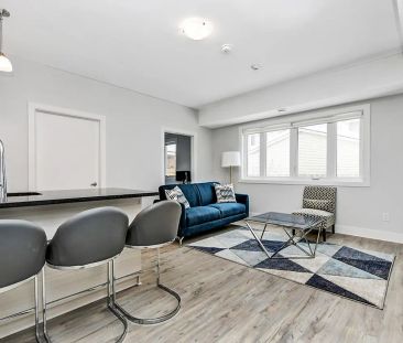 18 Mcarthur Ave, Ottawa, ON K1L 6R2 - Photo 2