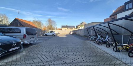 Appartement te huur in Nevele voor € 785 met 1 slaapkamer - Photo 2