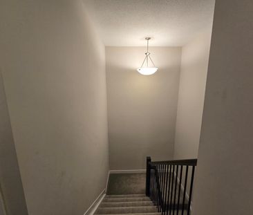 For Lease - 125 Beebalm Crescent, Barrhaven, Ontario - Photo 2
