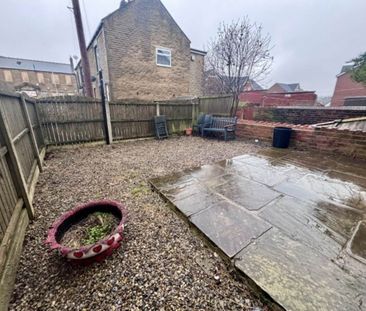 Victoria Road (room 5), Morley, Leeds - Photo 1