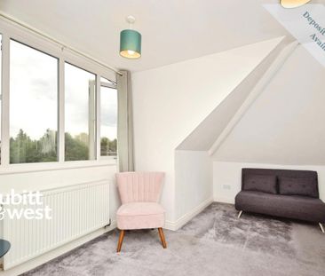 Studio to rent - Photo 2