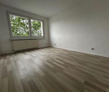 AUFGEPASST...3-Zi.-Whg. / EBK / Balkon & Tageslichtbad ab SOFORT fr... - Photo 3