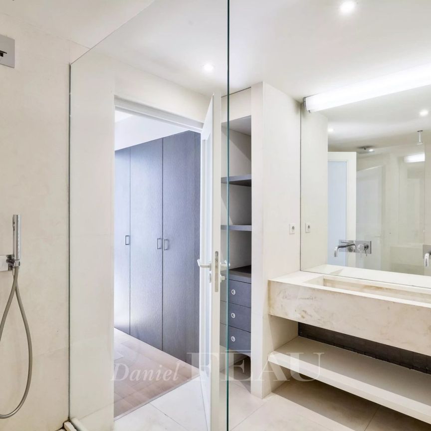 Appartement • Cambronne-Garibaldi - Photo 1