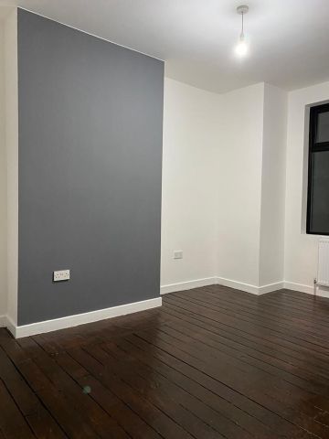 4 Bed Terraced House, Berkeley Avenue, M14 - Photo 2