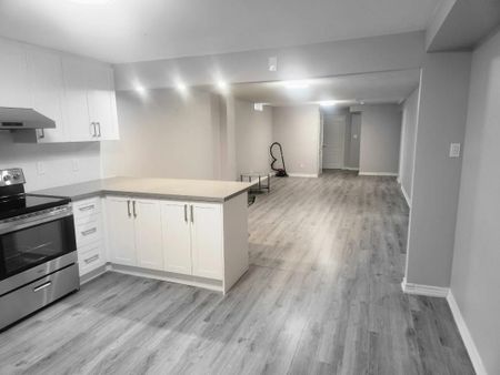 For Lease - 282 Forest Run Boulevard, Vaughan, Ontario - Photo 3